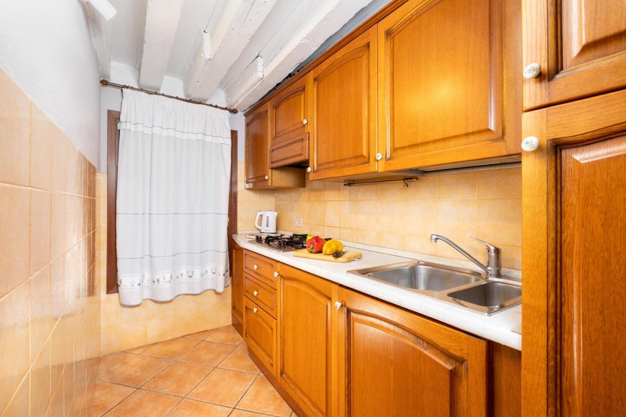 Appartamenti Superior In Via Garibaldi By Bricola Apartments Venedig Exterior foto