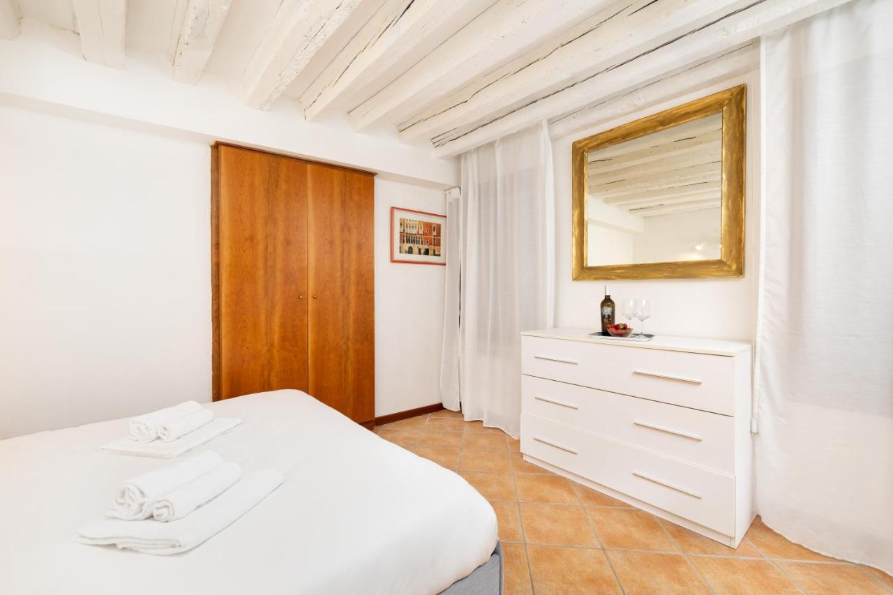 Appartamenti Superior In Via Garibaldi By Bricola Apartments Venedig Exterior foto