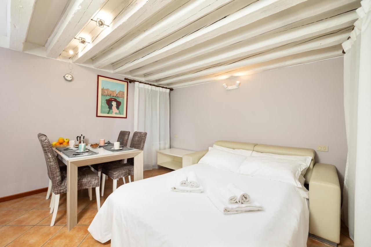 Appartamenti Superior In Via Garibaldi By Bricola Apartments Venedig Exterior foto